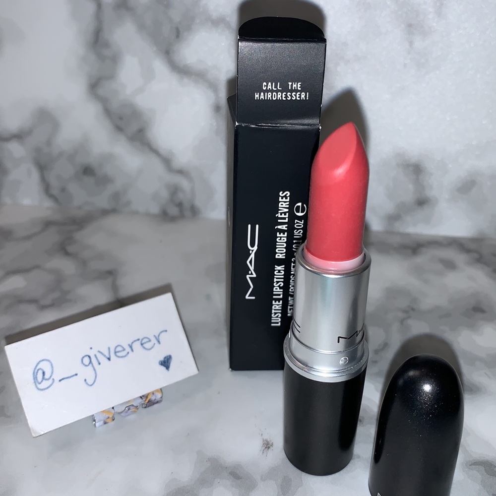 CALL THE HAIRDRESSER Lustre Lipstick MAC IS BEAUTY